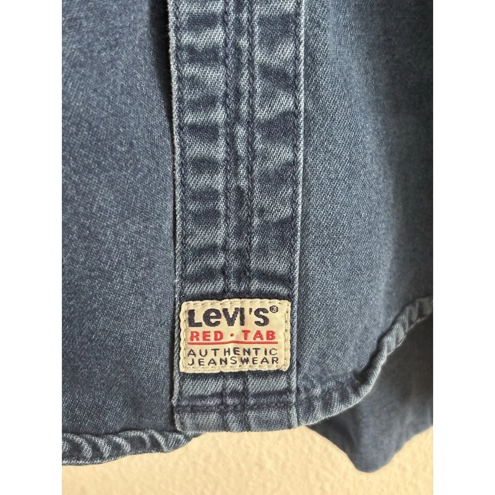 Levis pre owned